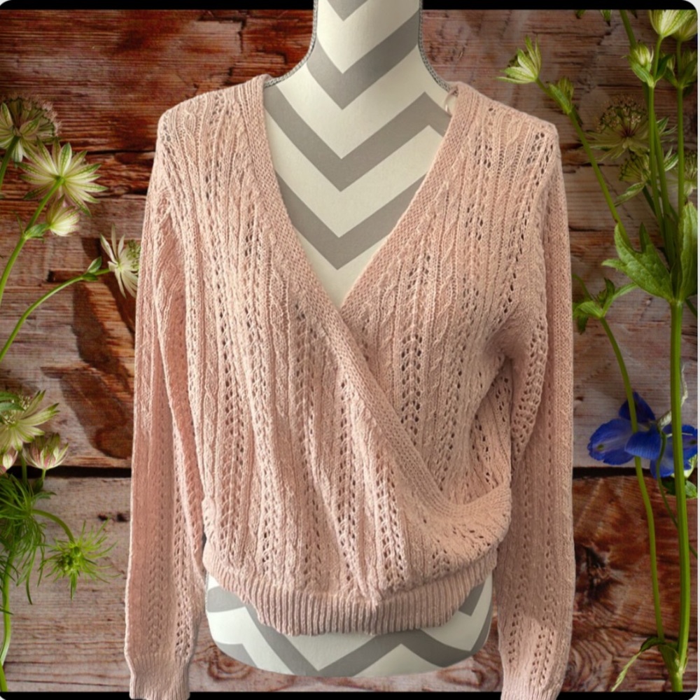 Gorgeous Pink knit sweater